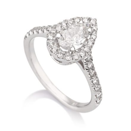 Solitaire Pear Pave